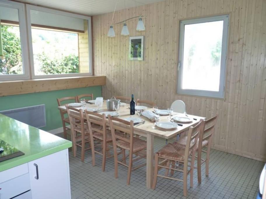 לה בורבול Maison Lumineuse Et Spacieuse Avec Terrain מראה חיצוני תמונה